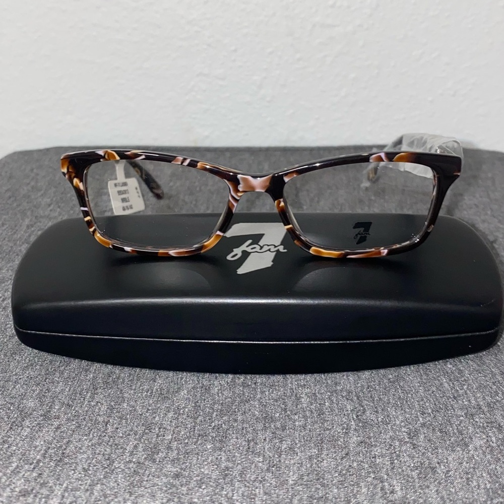 7 fam glasses, WF-7V LASSEN